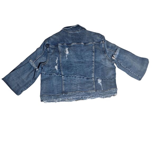 Maurices Women’s Distressed Denim Jacket NWT Medium Wash Blue Jean - Picture 3 of 5